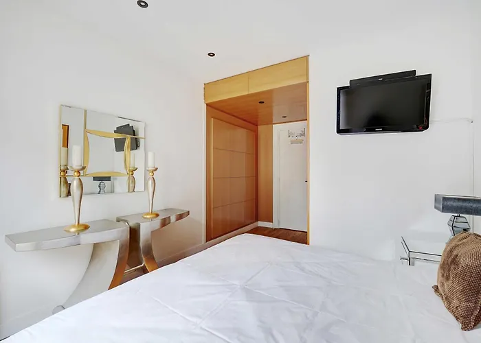 Bright Spacious 2p - Eiffel Tower Auteuil * Paris