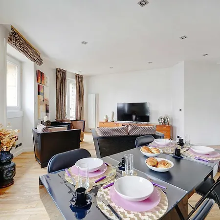 Bright Spacious 4p Eiffel Tower Auteuil *