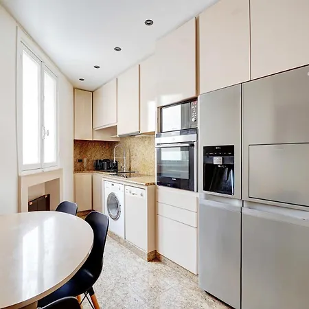 Bright Spacious 4p Eiffel Tower Auteuil *