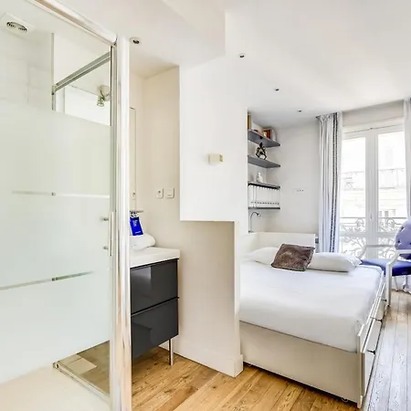 Bright Spacious 4p Eiffel Tower Auteuil דירה פריז
