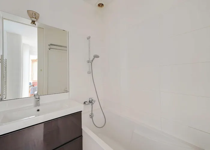 Bright Spacious 2p - Eiffel Tower Auteuil דירה *